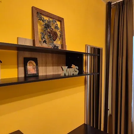 сотирови Apartamento Veliko Tárnovo