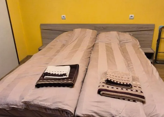 Apartment сотирови *