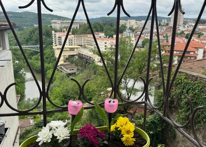сотирови Veliko Tarnovo